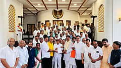 ಮುಡಾ ಹಗರಣ: ರಾಜಭವನಕ್ಕೆ ಬಿಜೆಪಿ ನಾಯಕರ ಮೆರವಣಿಗೆ, ರಾಜ್ಯಪಾಲರಿಗೆ ದೂರು ಸಲ್ಲಿಕೆ!